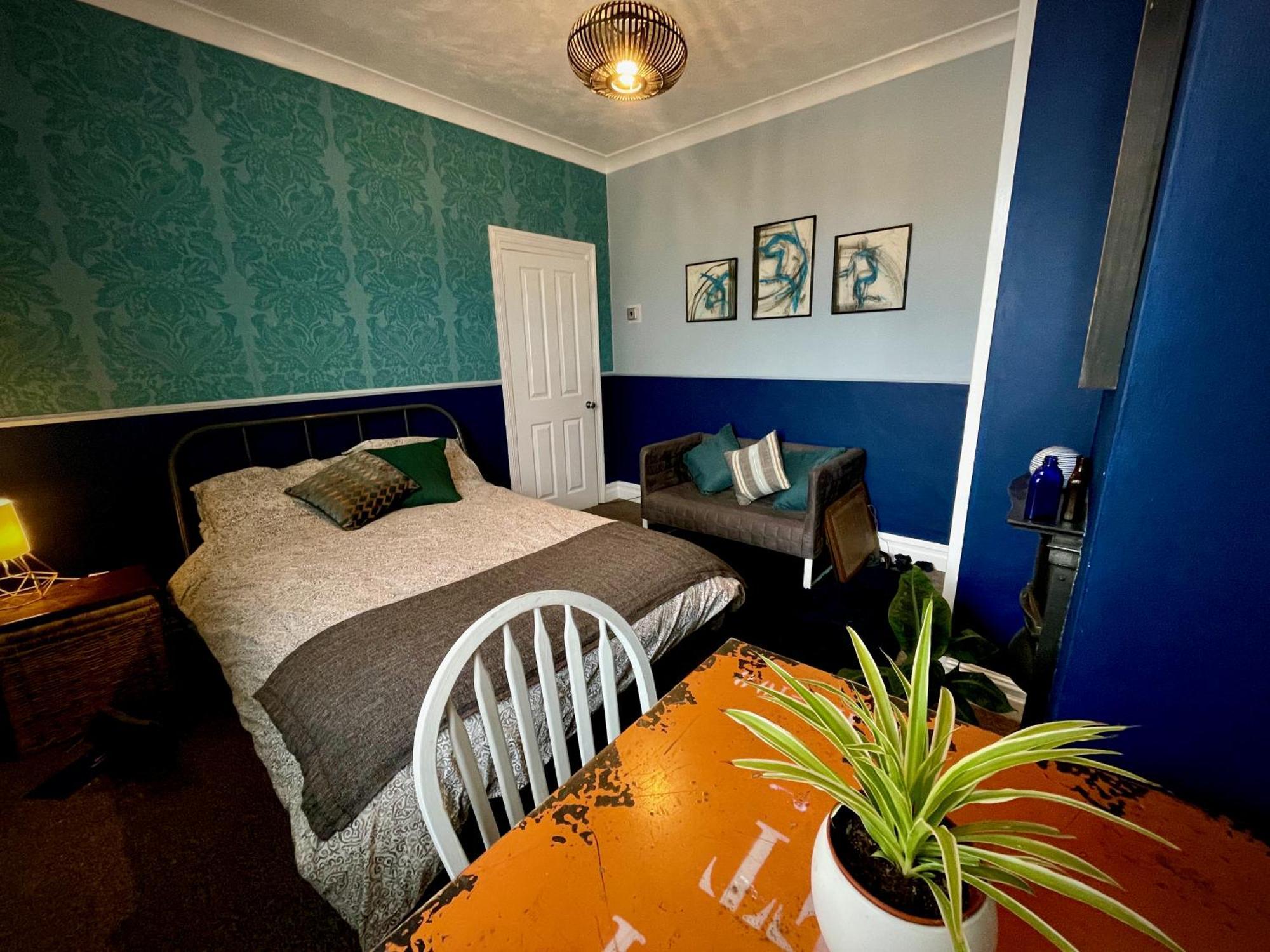 Stylish And Artistic Flat In Southend On Sea Apartment Ngoại thất bức ảnh