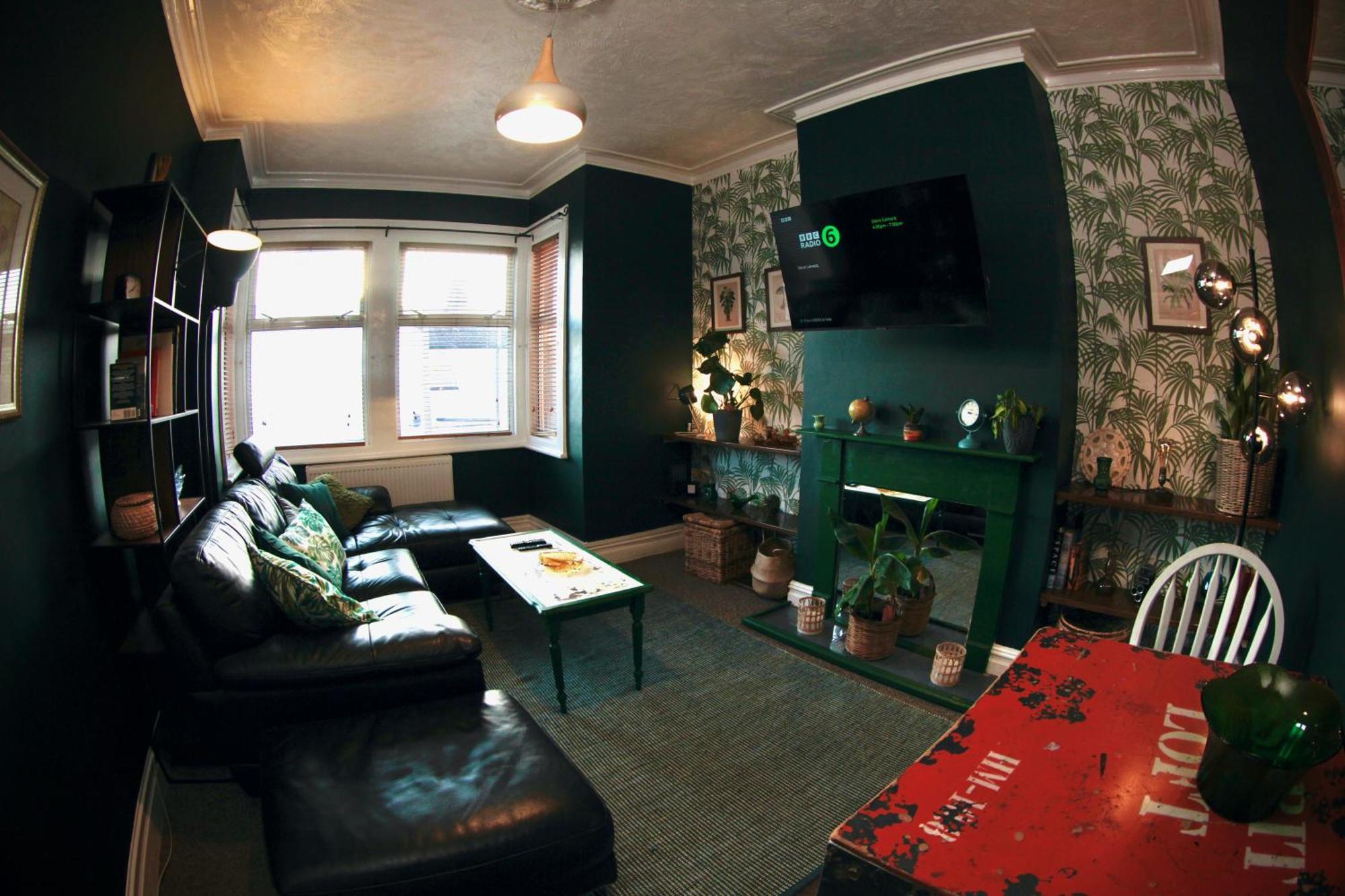 Stylish And Artistic Flat In Southend On Sea Apartment Ngoại thất bức ảnh