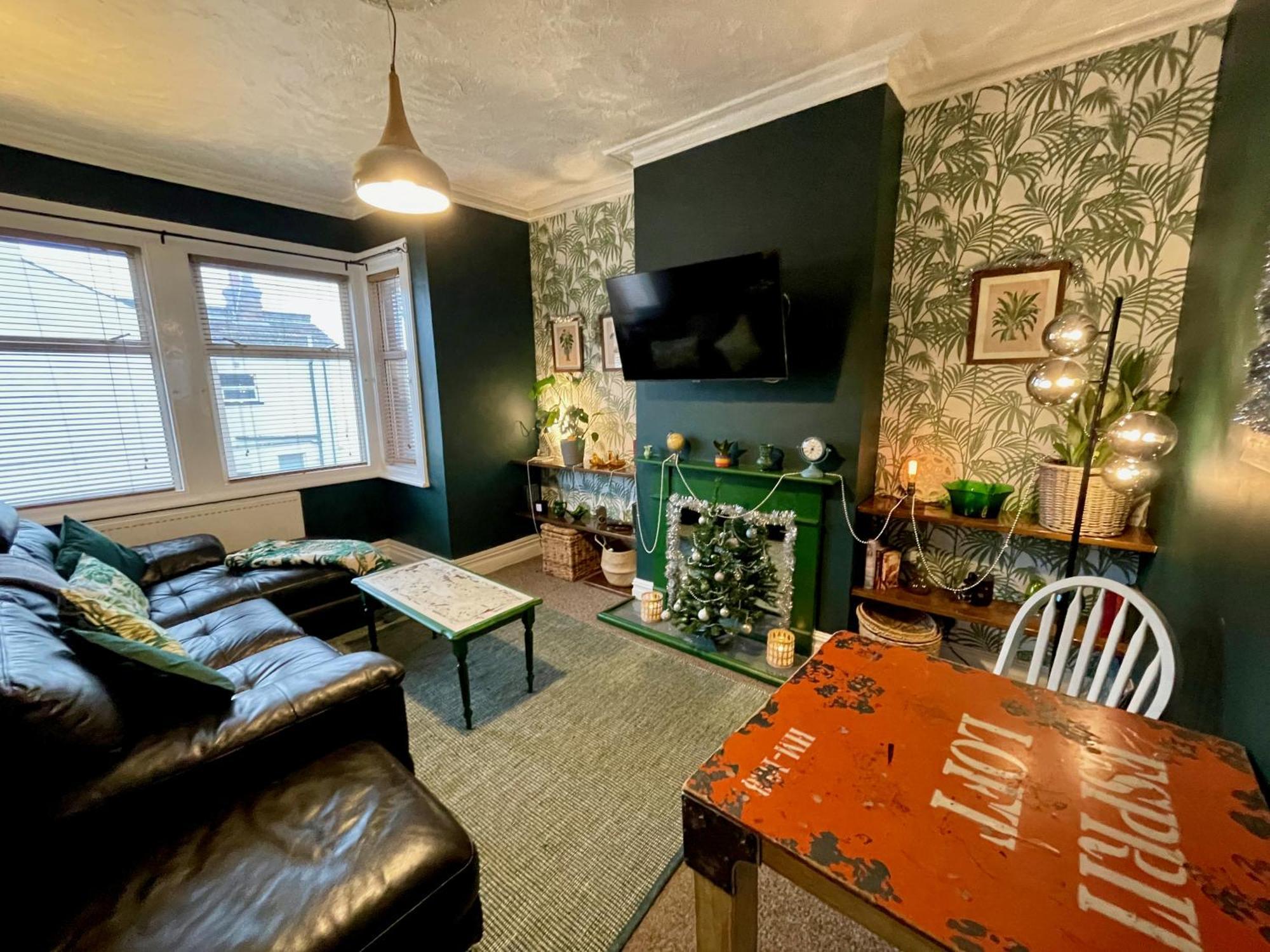Stylish And Artistic Flat In Southend On Sea Apartment Ngoại thất bức ảnh