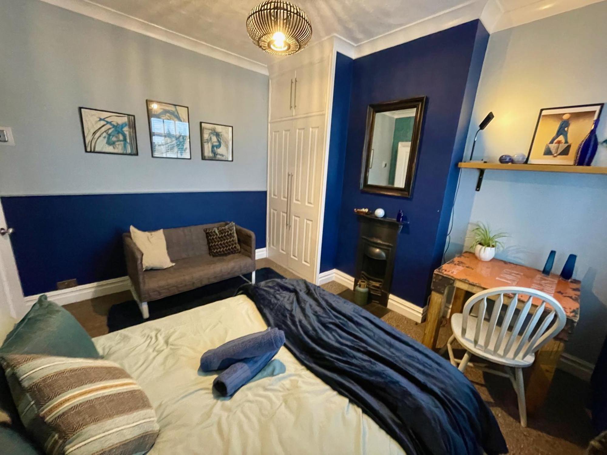 Stylish And Artistic Flat In Southend On Sea Apartment Ngoại thất bức ảnh